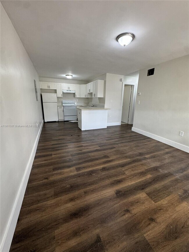 7501 NE 2nd Ct in Miami, FL - Building Photo - Building Photo