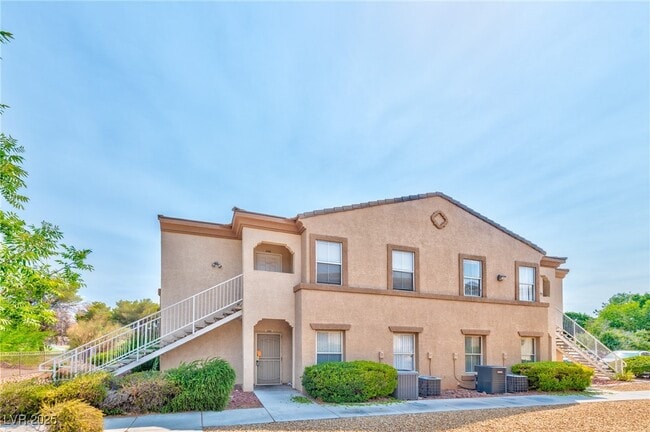 property at 3400 Cabana Dr