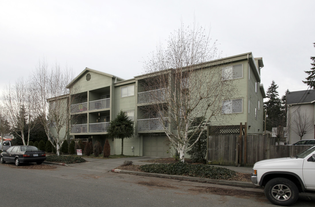 12023 28th Ave NE in Seattle, WA - Foto de edificio