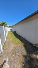 250 Ipswich St in Boca Raton, FL - Building Photo - Building Photo
