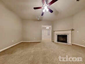 5774 Broadleaf Way in Atlanta, GA - Building Photo - Building Photo