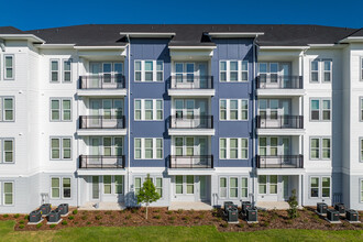 Madison Watergrass in Wesley Chapel, FL - Building Photo - Building Photo