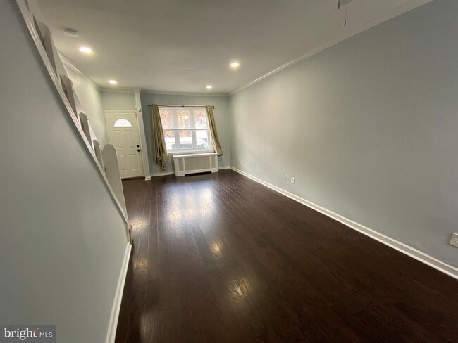 property at 3189 Memphis St