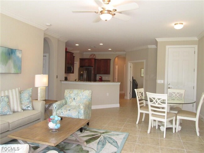 10702 Cetrella Dr in Ft. Myers, FL - Foto de edificio - Building Photo