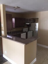 5567 SW 6th Ct in Margate, FL - Building Photo - Building Photo