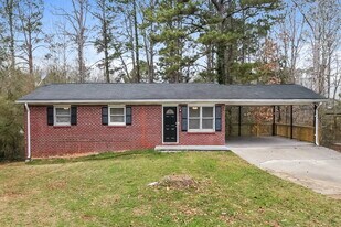 4150 Rocky Face Dr in Douglasville, GA - Building Photo