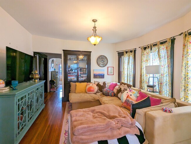 69 Prichard Ave, Unit 1 in Somerville, MA - Building Photo - Building Photo