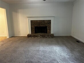 2536 Country Lake Cir in Powder Springs, GA - Building Photo - Building Photo