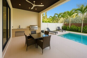 1812 Miami Rd in Fort Lauderdale, FL - Building Photo - Building Photo