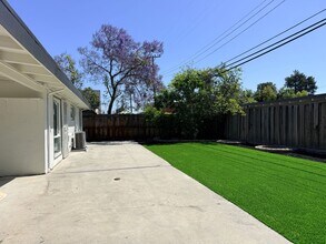 2598 Dixon Dr in Santa Clara, CA - Building Photo - Building Photo