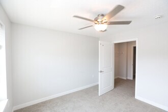 The Pointe on 88th in West Des Moines, IA - Foto de edificio - Building Photo