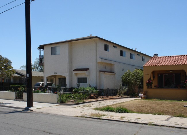 3552 32nd St in San Diego, CA - Foto de edificio - Building Photo