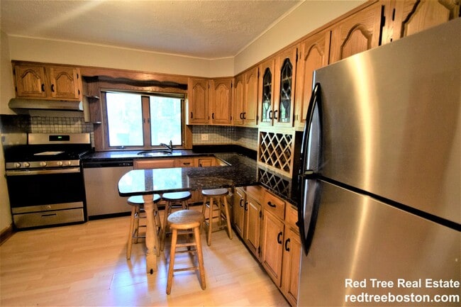 property at 9-11-11 Undine Rd