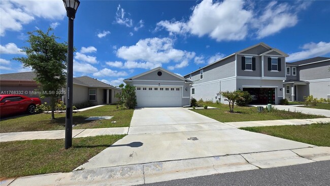 1136 Papaya Cir. in Davenport, FL - Building Photo - Building Photo