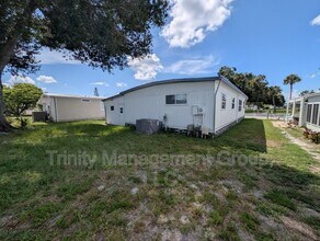 207 Dolphin Dr N in Oldsmar, FL - Building Photo - Building Photo