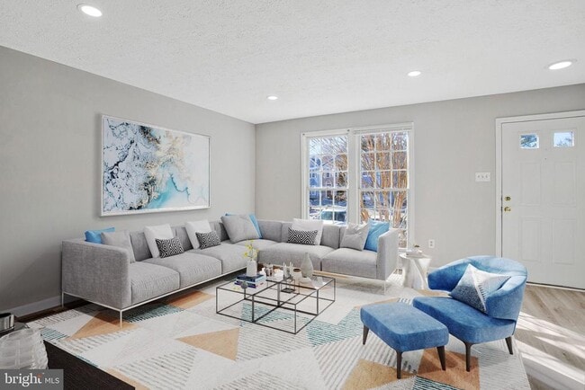 8263 Berryfield Dr in Perry Hall, MD - Building Photo - Building Photo