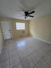 1507 NE 5th Ave, Unit 3 in Fort Lauderdale, FL - Building Photo - Building Photo