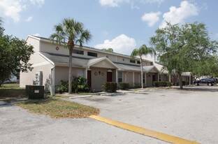 Terrace at Naples Townhomes in Naples, FL - Building Photo