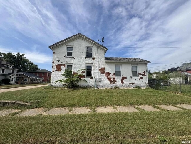 property at 517 12th Ave