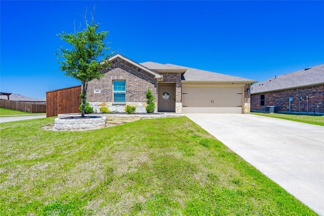 property at 801 Meadow Creek Ln