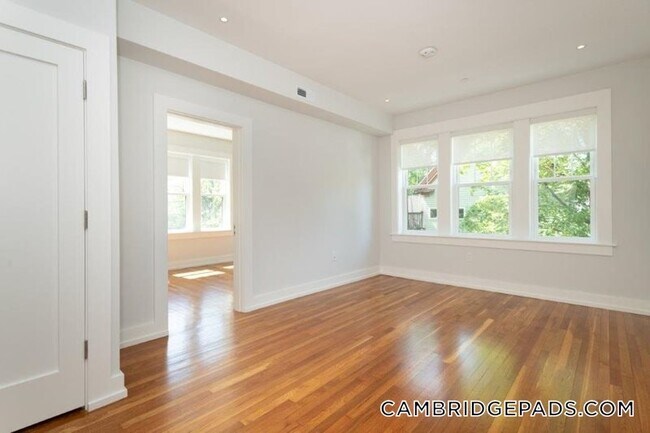 16A Forest St. in Cambridge, MA - Building Photo - Building Photo