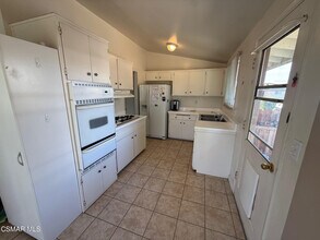 1482 Paul St in Simi Valley, CA - Building Photo - Building Photo