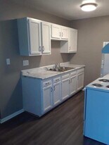 110 Nottingham Way in Logansport, IN - Building Photo