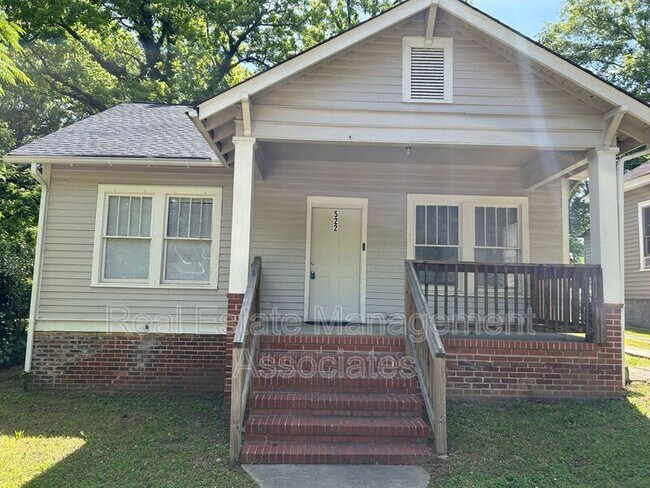 property at 522 N 8th St