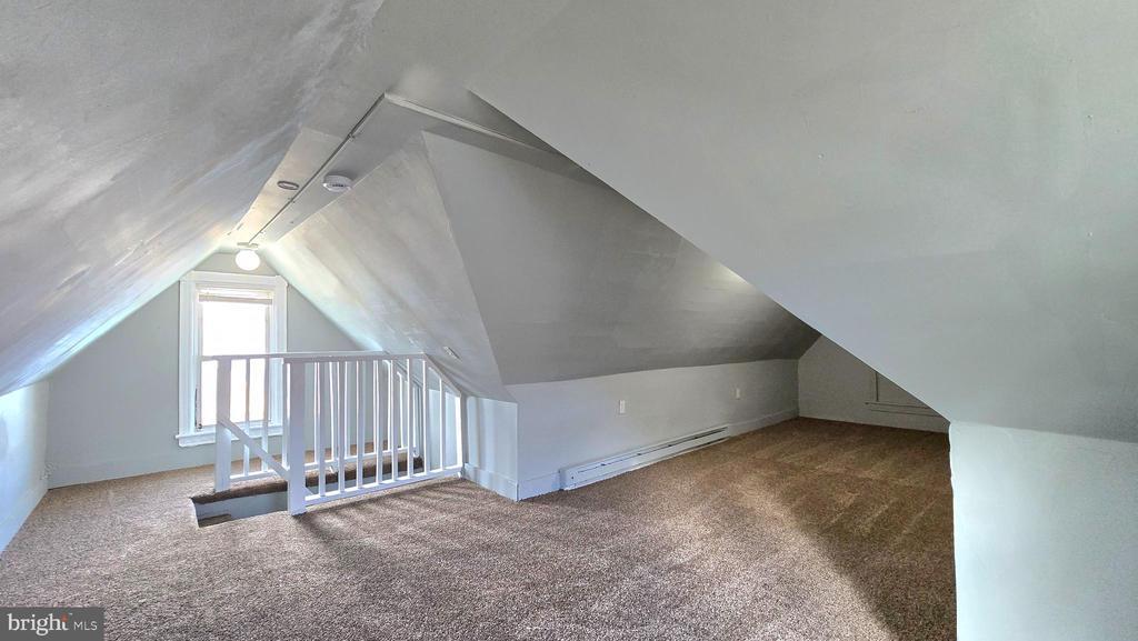 52 E Hancock St in Riverside, NJ - Building Photo