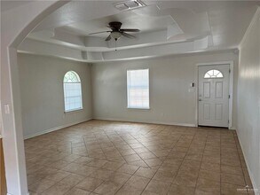 3804 Zelma St in Edinburg, TX - Building Photo - Building Photo