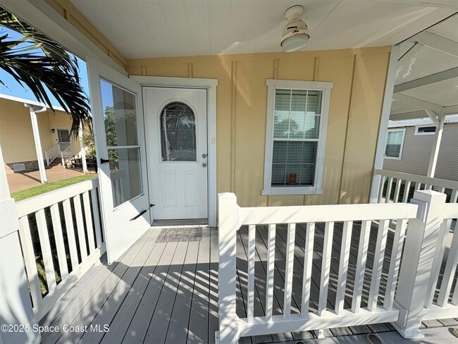property at 516 Norwich Ln