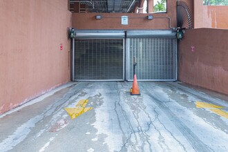 3219 SW 23rd Terrace in Miami, FL - Building Photo - Building Photo