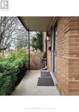 1374 Charles Dr in Burlington, ON - Building Photo - Building Photo