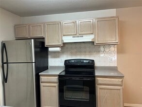 8915 Latrec Ave in Orlando, FL - Building Photo - Building Photo