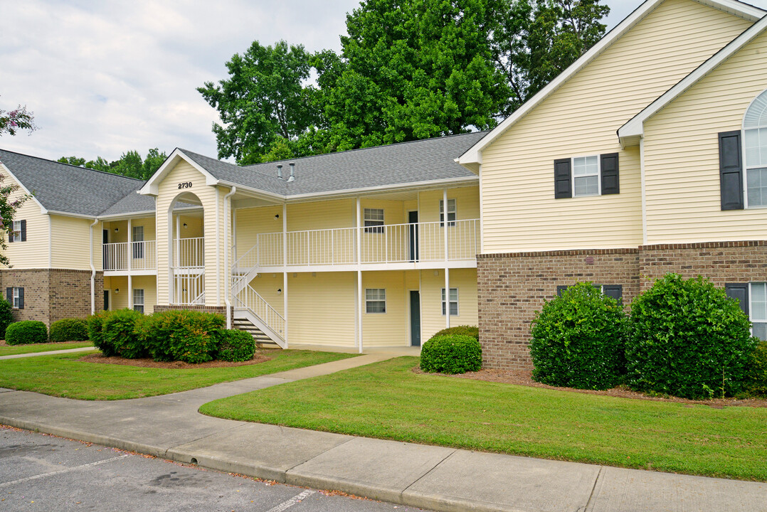 Meridian Park in Greenville, NC - Foto de edificio