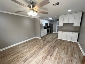 2855 Saint Charles Ave