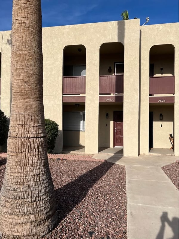 2803 S 1st Ave in Yuma, AZ - Foto de edificio - Building Photo