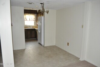120 King George Ct in Jacksonville, NC - Foto de edificio - Building Photo