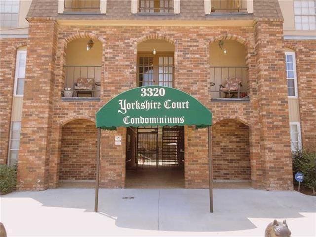 property at 3320 N Arnoult Rd