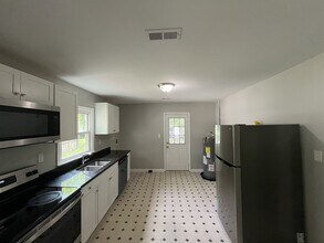 411 Beech St in Petersburg, VA - Building Photo - Building Photo