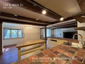 120 S Main St in Hanover, NH - Building Photo - Building Photo