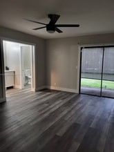 6193 Pine Tree Ln in Tamarac, FL - Building Photo - Building Photo
