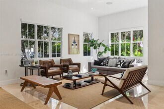 7420 SW 54th Ct in Miami, FL - Building Photo - Building Photo