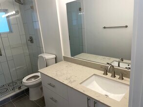 4911 NE 19th Ave, Unit Unit 4 in Fort Lauderdale, FL - Building Photo - Building Photo