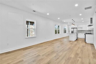 1016 Michigan Ave NW in Atlanta, GA - Building Photo - Building Photo