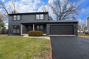 2309 Sudbury Ln in Geneva, IL - Building Photo