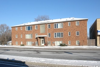 6114 Excelsior Blvd in St. Louis Park, MN - Building Photo - Building Photo