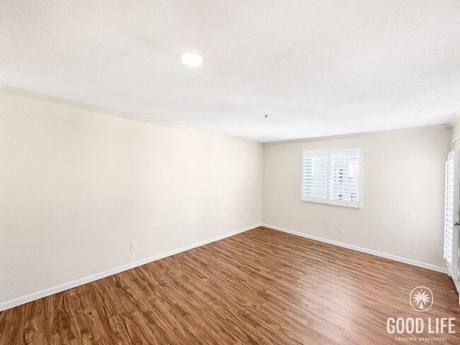 8889 Caminito Plaza Centro in San Diego, CA - Building Photo - Building Photo