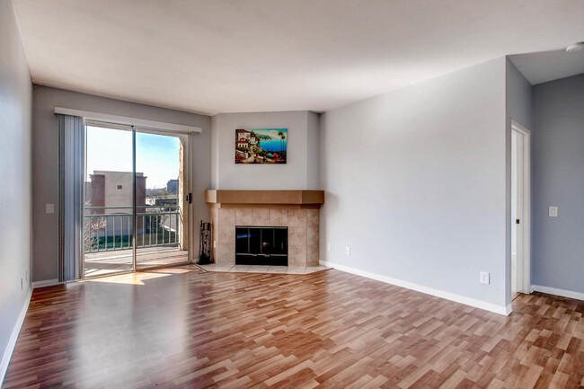 property at 1950 Camino De La Reina