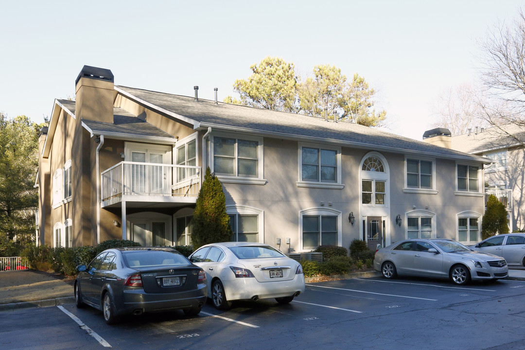 Chantilly Station Apartments in Atlanta, GA - Foto de edificio